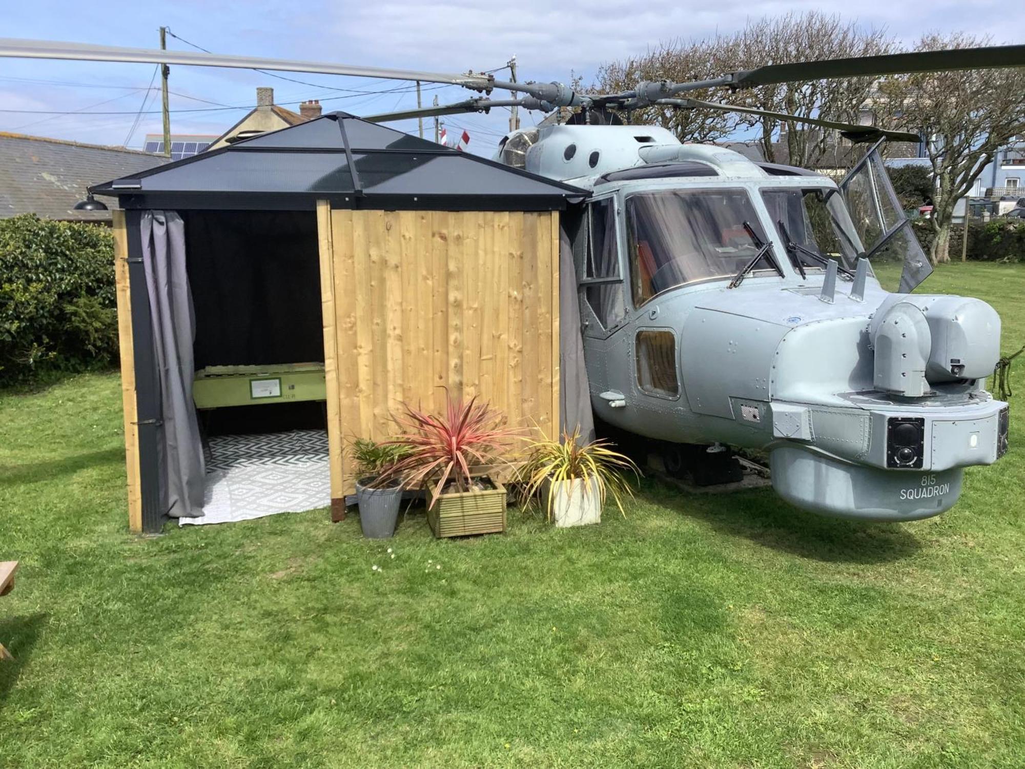 Haelarcher Helicopter Glamping Helston Exterior foto